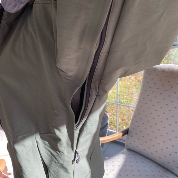 Mountain Hardwear Primaloft Jacket Olive - Picture 2 of 8